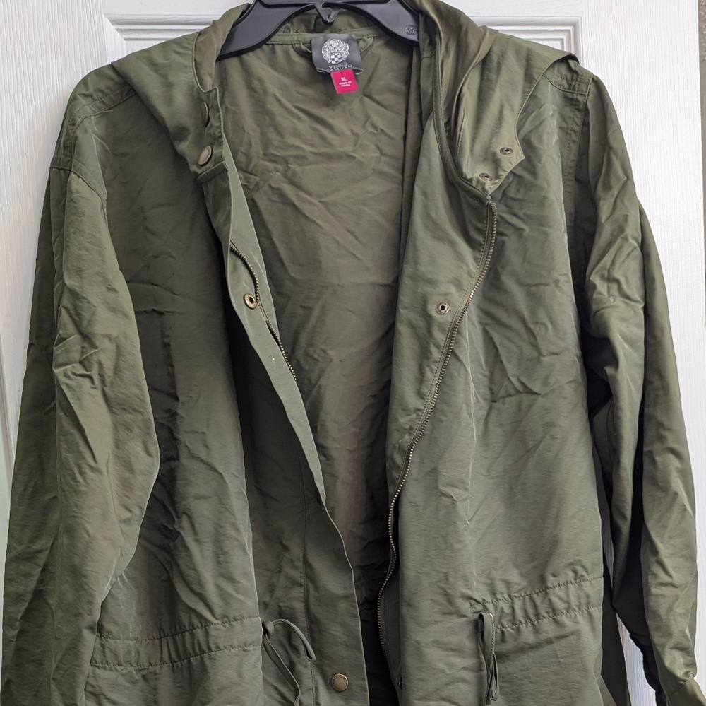 Vince Camuto light weight trench coat